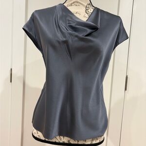 Vince silk cow neck, short sleeve blouse small excellent condition